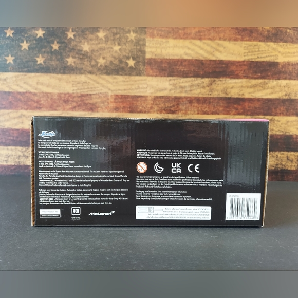 PORSCHE CARRERA GT - Picture 8 of 8